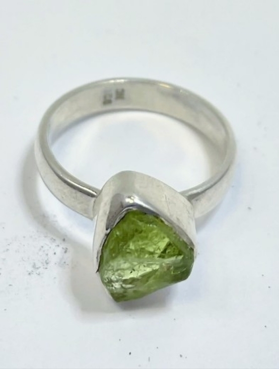 Jewelry - Sterling Silver Peridot Crystal Ring